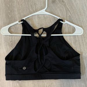 Lululemon sports bra size 8